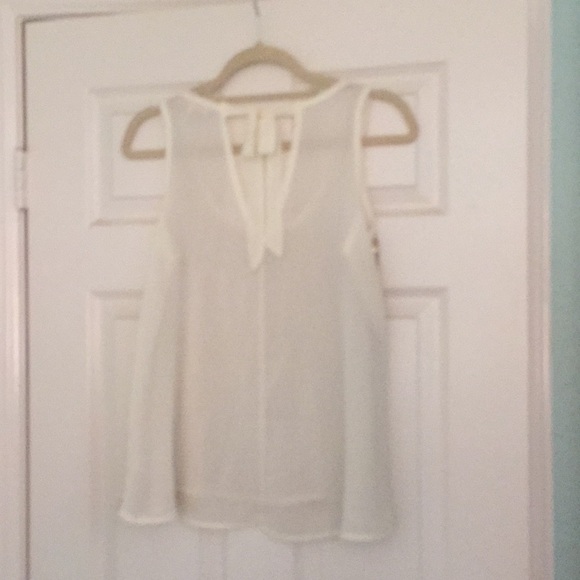 Sparkly Kirra Top - Picture 2 of 2